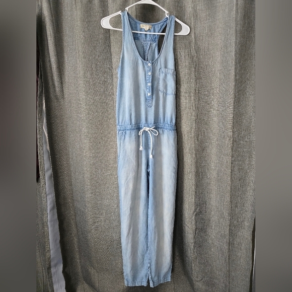 Cloth & Stone Denim Chambray Sleeveless Jumpsuit Size S Tie Waist Button Front - Picture 1 of 7